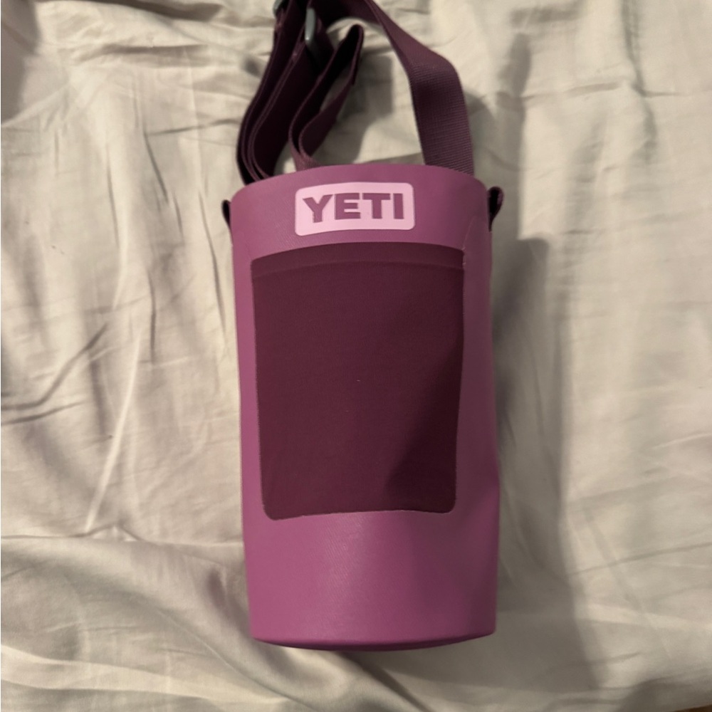 Yeti Two-Tone Pink and Plum Bottle Carrier
